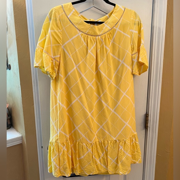 Crown & Ivy Tie Back Tile Print Women’s Eyelet Dress - Picture 3 of 8